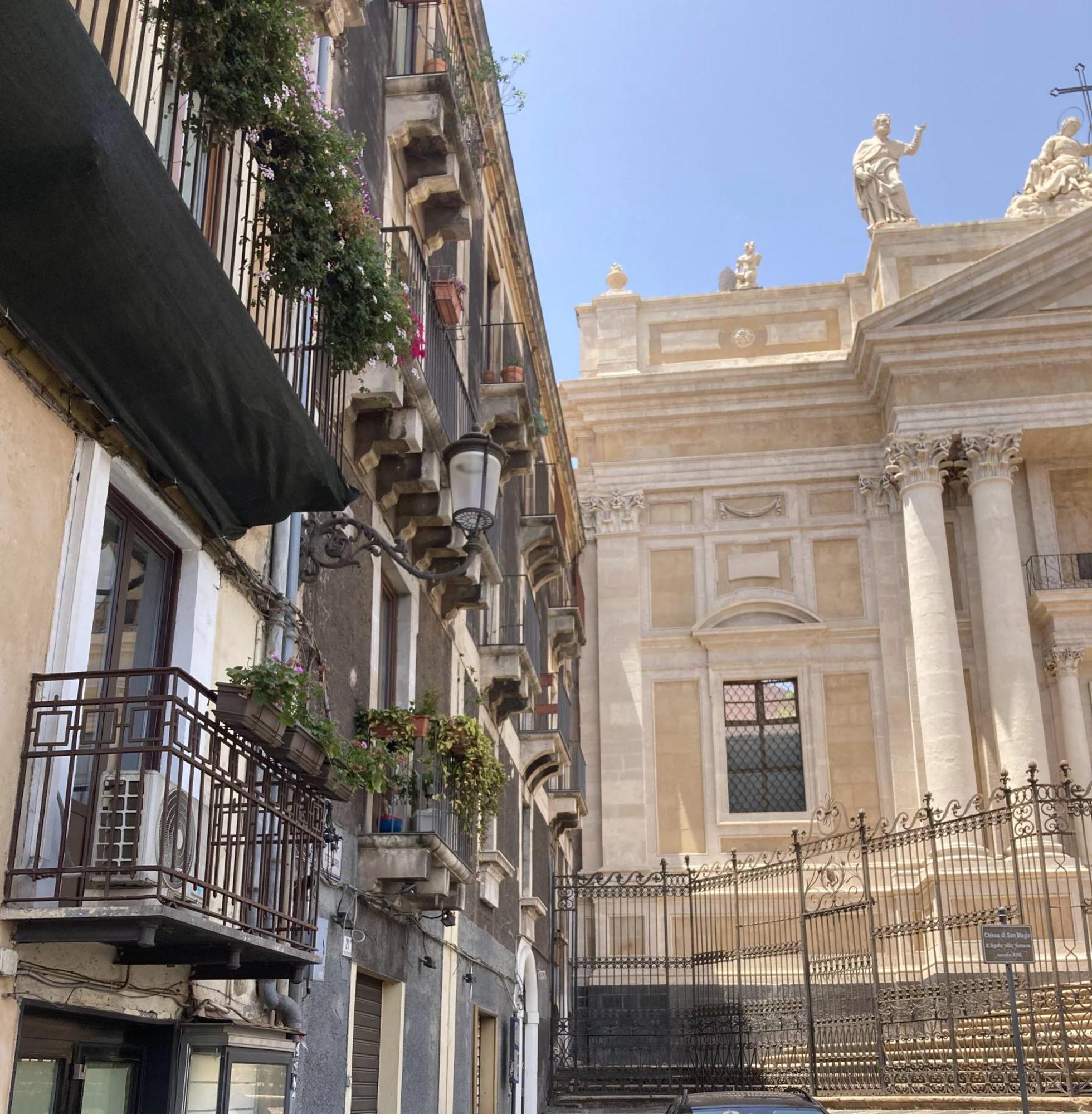 Casitta Stesicoro Apartment Catania Bagian luar foto